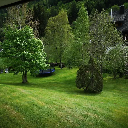 B1 Albmatte-fewo Sauna, Hallenbad Aussenbecken Massagen Nebenan Apartamento *