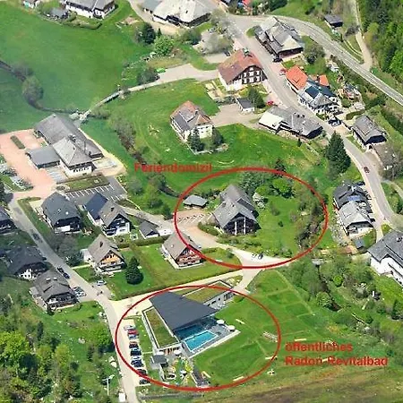 B1 Albmatte-fewo Sauna, Hallenbad Aussenbecken Massagen Nebenan Apartamento *